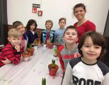 „Dzieciaki sadzeniaki” - klasa 1b w LEROY MERLIN, 